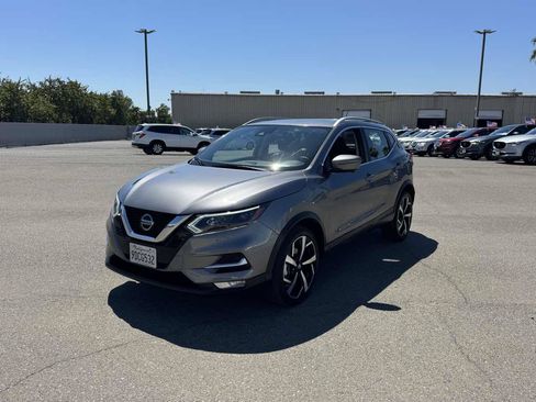 Used 2022 Nissan Rogue Sport SL w/ Premium Package AWD/4WD image 5
