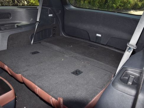 Used 2026 Lincoln Aviator Reserve AWD/4WD image 12