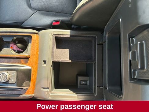 Used 2024 Nissan Armada SL image 19