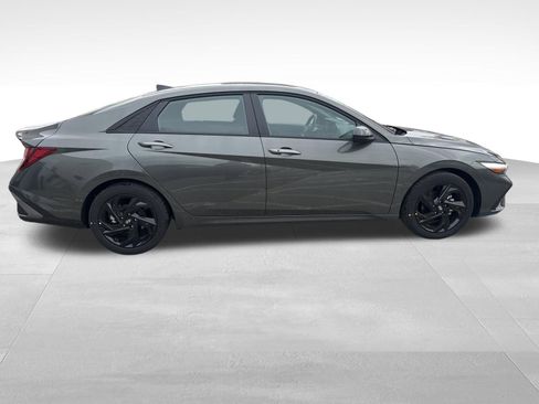 New 2026 Hyundai Elantra Sport image 9