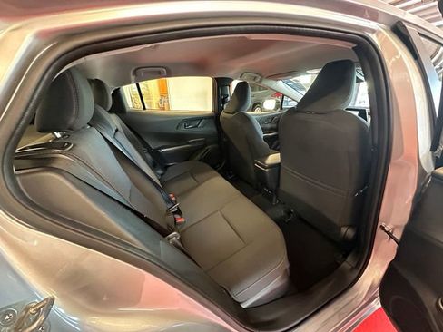 Used 2025 Toyota Prius Plug-In Hybrid FWD image 15