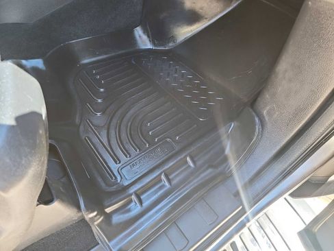 Used 2011 Ford F250 Lariat w/ Lariat Interior Pkg image 42