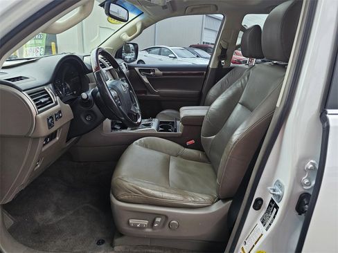 Used 2019 Lexus GX 460 Premium image 23