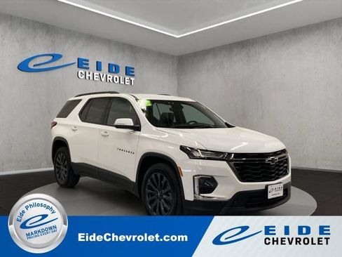 Used 2023 Chevrolet Traverse RS w/ LPO, Floor Liner Package AWD/4WD image 1