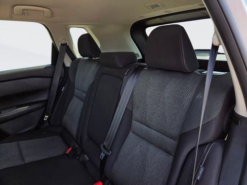Used 2025 Nissan Rogue SV FWD image 36
