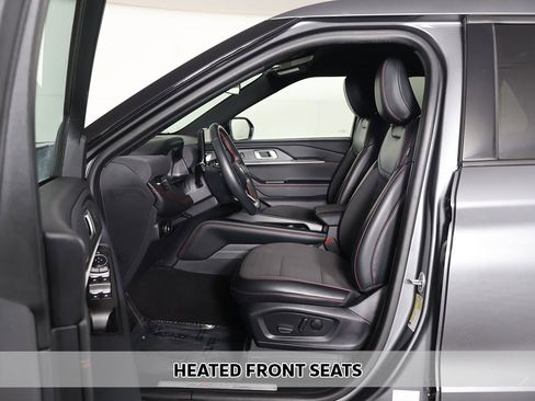 Used 2025 Ford Explorer ST-Line w/ ST-Line Street Pack image 6
