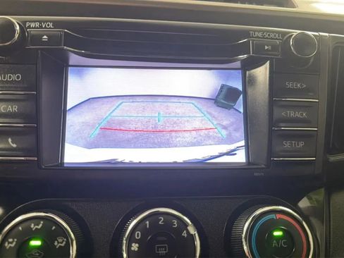 Used 2017 Toyota RAV4 LE w/ Carpet Mat Package AWD/4WD image 13