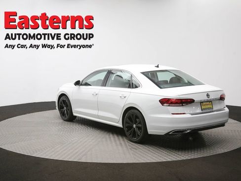 Used 2022 Volkswagen Passat 2.0T SE image 62