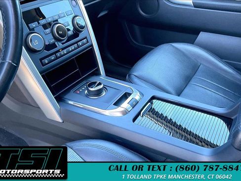 Used 2019 Land Rover Discovery Sport SE AWD/4WD image 15