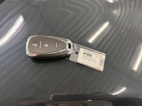 Used 2019 Chevrolet Traverse LT image 30