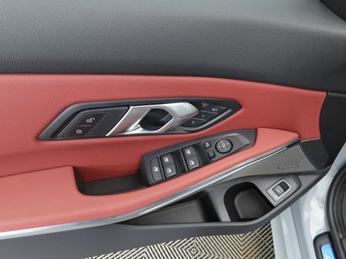 New 2026 BMW 330i Sedan w/ M Sport Package image 23