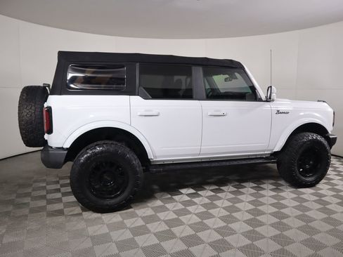 Used 2022 Ford Bronco Outer Banks image 4