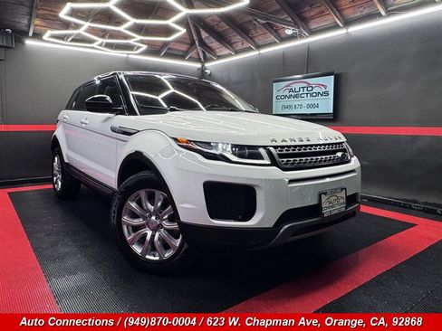Used 2018 Land Rover Range Rover Evoque SE AWD/4WD image 1