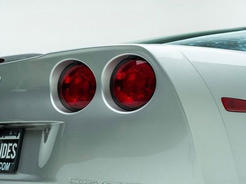 Used 2008 Chevrolet Corvette Coupe image 15