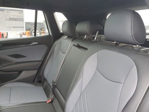 New 2026 Volkswagen Tiguan SE R-Line image 29