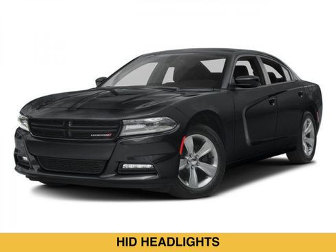 Used 2016 Dodge Charger SXT w/ AWD Premium Group image 2