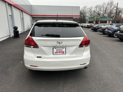 Used 2015 Toyota Venza XLE image 6