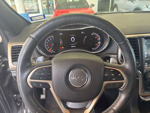 Used 2017 Jeep Grand Cherokee Limited RWD image 6