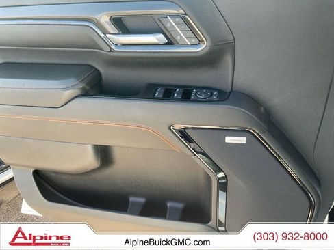 Used 2024 GMC Sierra 2500 AT4 w/ AT4 Premium Plus Package AWD/4WD image 20