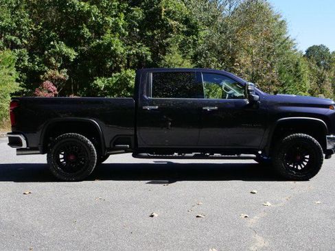 Used 2024 Chevrolet Silverado 3500 LTZ w/ LTZ Plus Package image 40