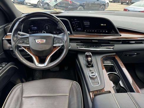 Used 2023 Cadillac Escalade ESV Premium Luxury AWD/4WD image 20