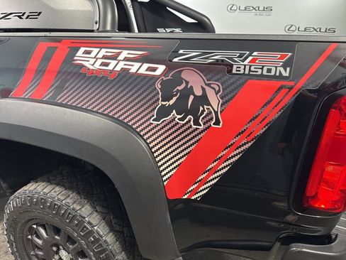 Used 2021 Chevrolet Colorado ZR2 w/ Colorado ZR2 Bison Edition image 20