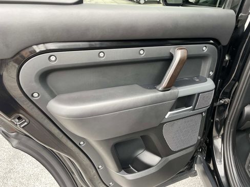 Used 2022 Land Rover Defender 110 X image 14