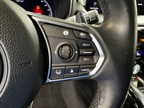 Used 2024 Acura MDX SH-AWD w/ Technology Package image 20