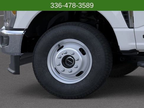 New 2026 Ford F350 XL w/ XL Chrome Package AWD/4WD image 19