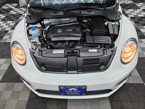 Used 2013 Volkswagen Beetle 2.0T FWD image 34