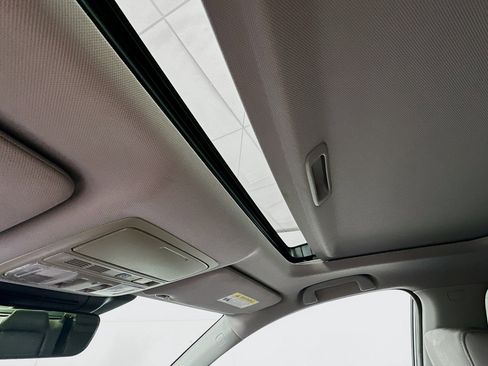 Used 2019 Honda Accord Touring image 27