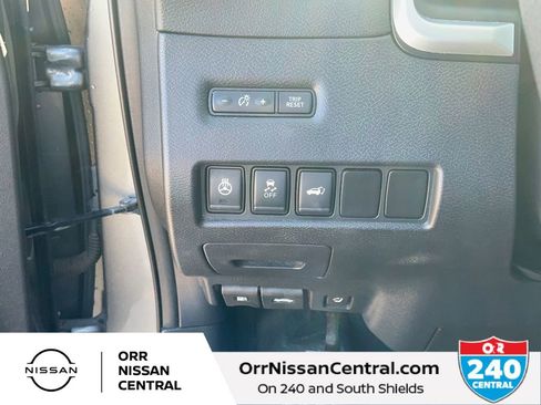 Used 2017 Nissan Murano Platinum w/ Platinum Technology Package image 19