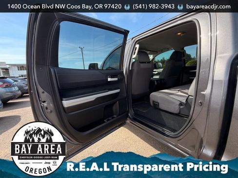 Used 2017 Toyota Tundra SR5 w/ TRD Off Road Package AWD/4WD image 22
