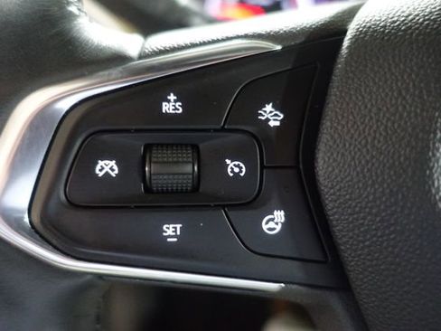 Used 2022 Chevrolet TrailBlazer ACTIV w/ Technology Package AWD/4WD image 13