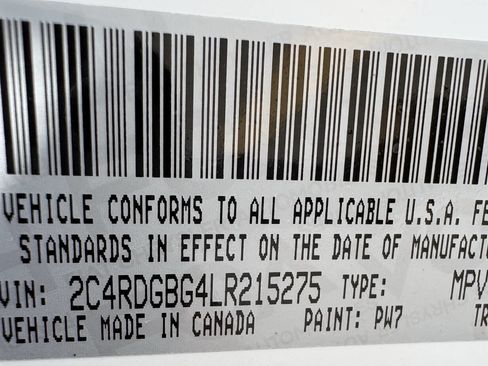 Used 2020 Dodge Grand Caravan SE image 11