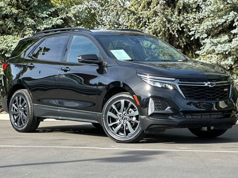 Certified 2022 Chevrolet Equinox RS w/ RS Leather Package image 2