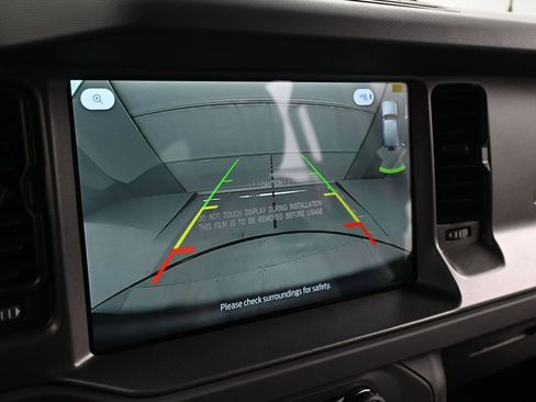 New 2025 Ford Bronco Badlands image 14