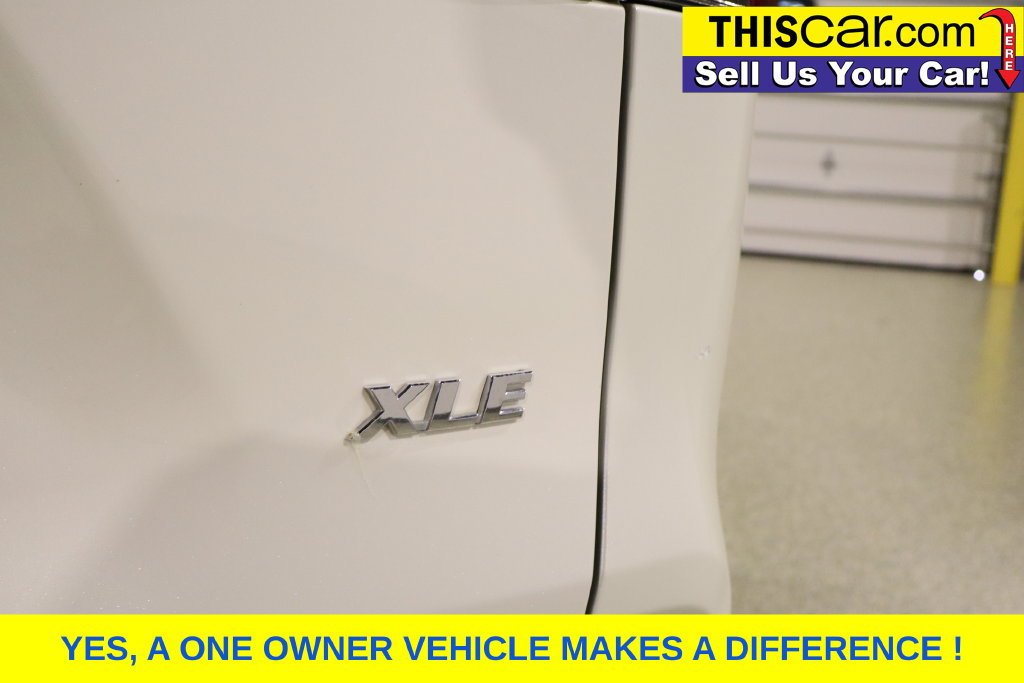 Used 2021 Toyota RAV4 XLE Premium FWD image 14