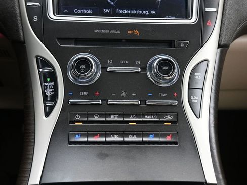 Used 2020 Lincoln Nautilus Reserve w/ Equipment Group 201A image 24