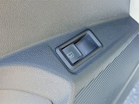 Used 2023 Volkswagen Taos S image 18