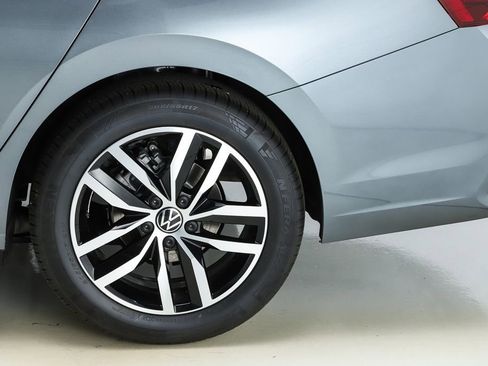 New 2026 Volkswagen Jetta SE image 6