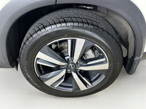Used 2023 Nissan Rogue Platinum w/ Platinum Premium Package image 23