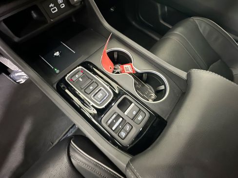 Used 2024 Honda Pilot Elite image 22