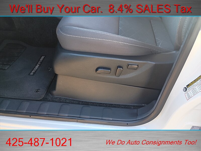 Used 2026 Nissan Frontier SV RWD image 11