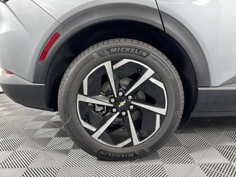 New 2026 Chevrolet Equinox EV LT image 8