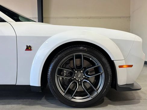 Used 2021 Dodge Challenger R/T Scat Pack RWD image 9