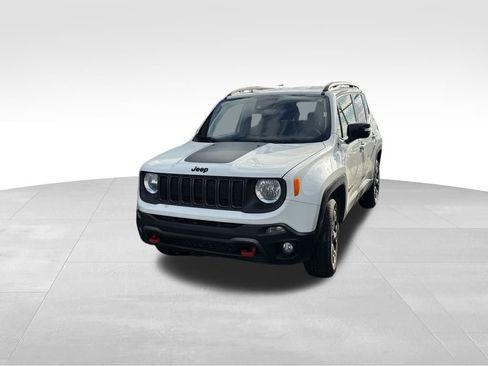 Used 2023 Jeep Renegade Trailhawk image 3