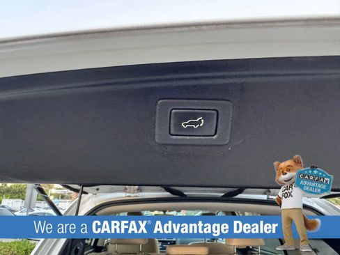 Used 2017 Subaru Outback 2.5i Limited image 9