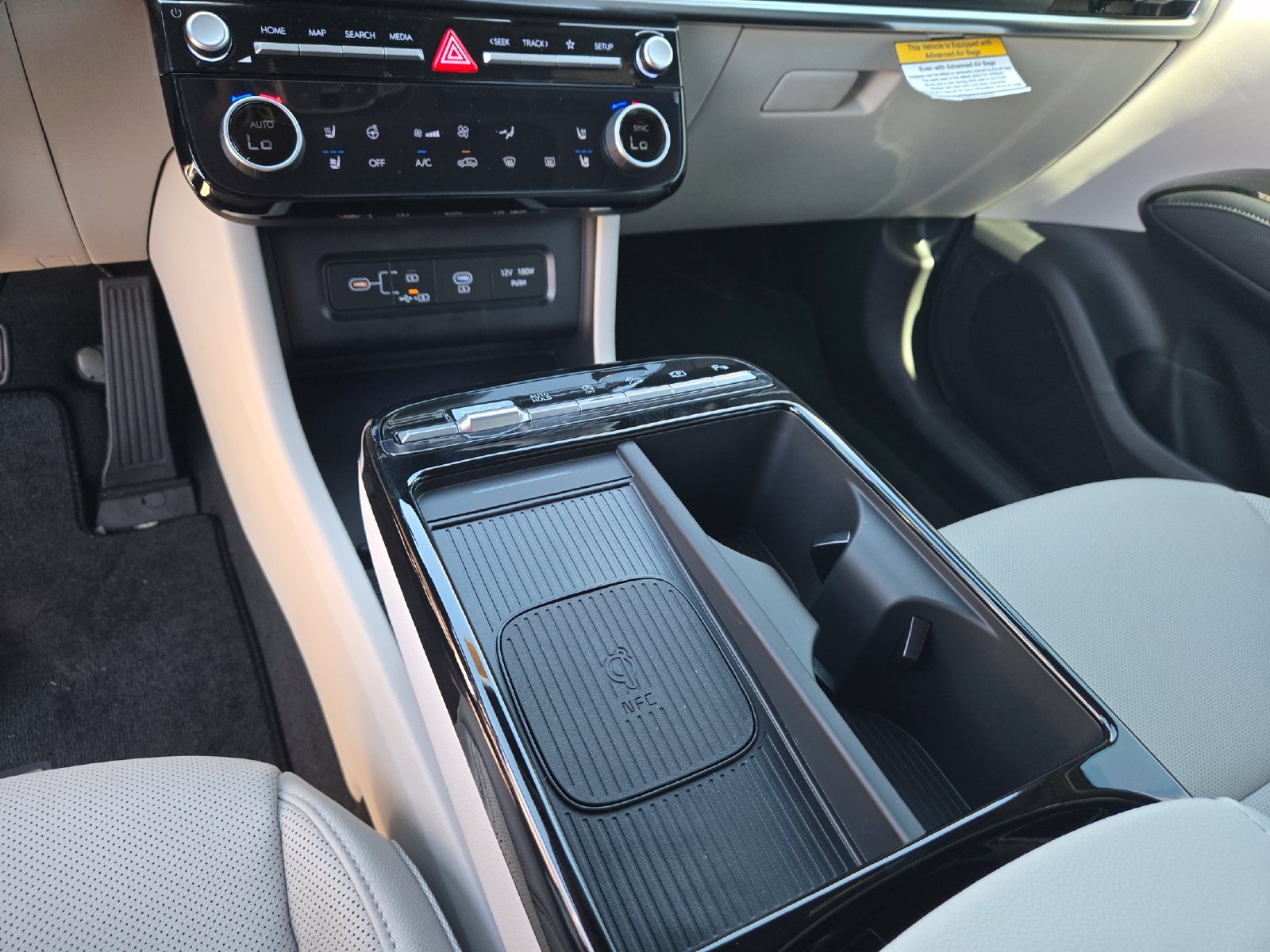 New 2026 Hyundai Tucson Limited FWD image 14