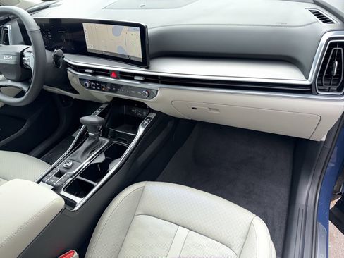 New 2026 Kia Sorento SX image 11